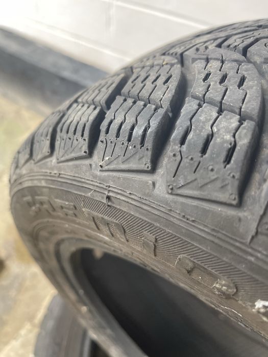 Резина зима 2шт нові
