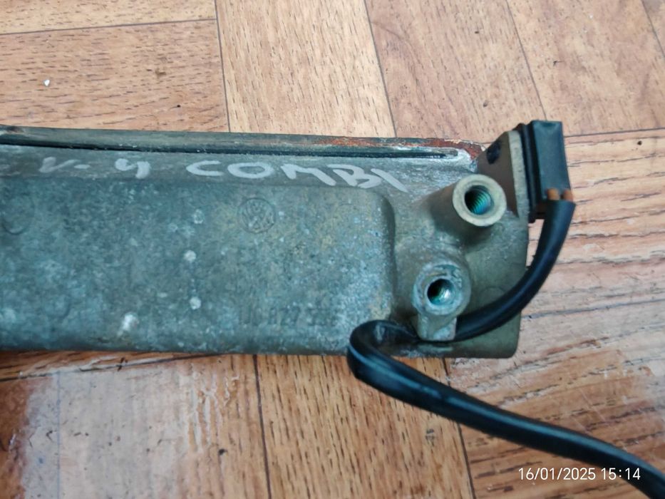 VW Golf IV Mikrostyk klamka tylnej klapy