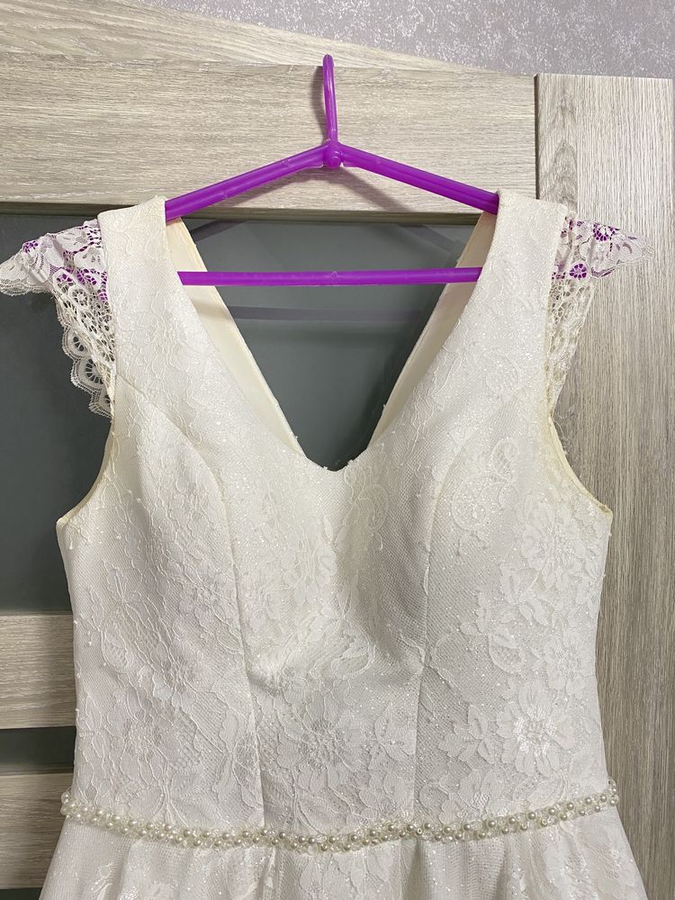 Свадебное платье от La sposa миди 44р