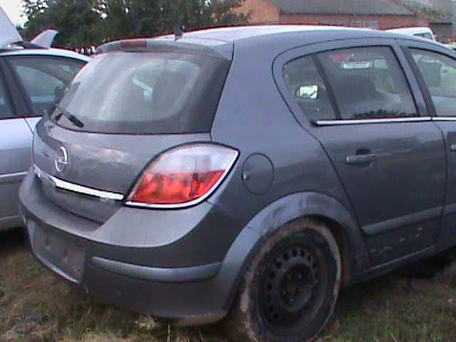 Opel Astra H HB Lampy zderzak klapa drzwi błotnik kokpit Kod  Z155