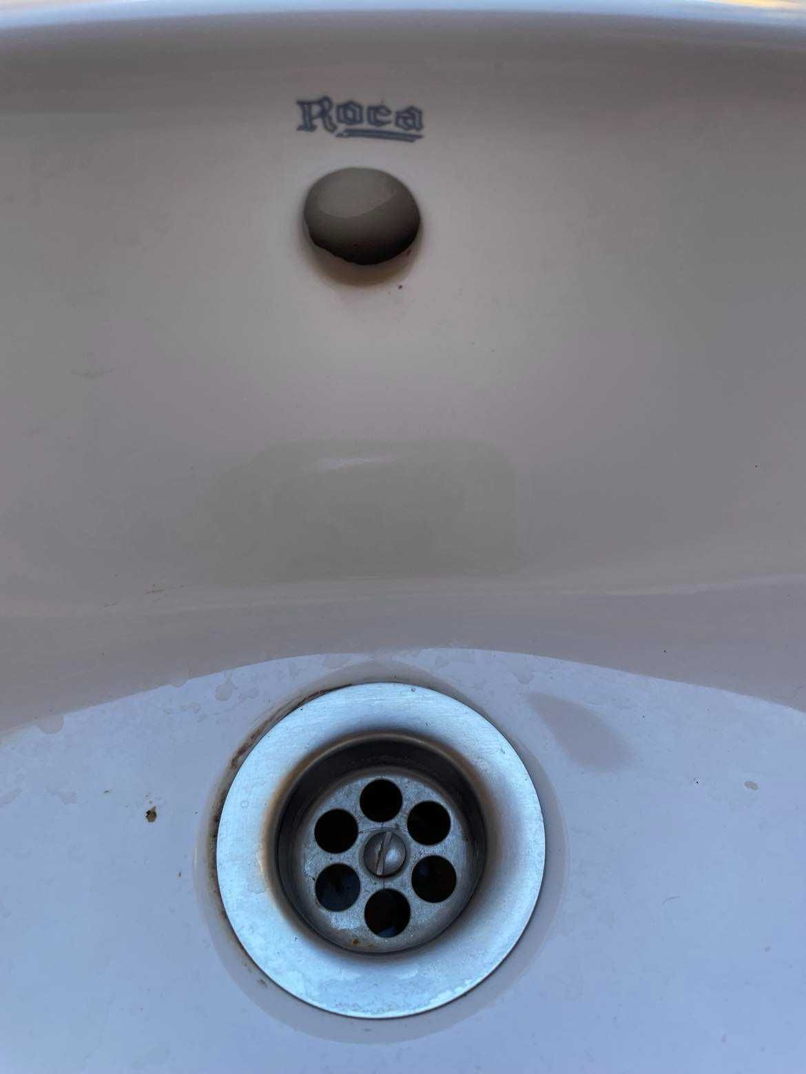 Lavatório Branco da Marca Roca