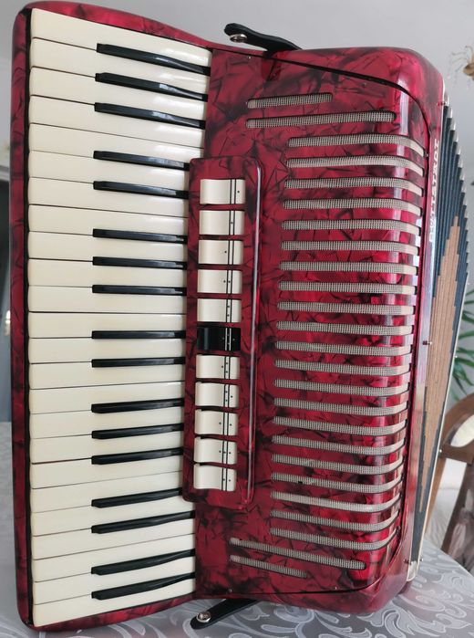 Akordeon Buttstadt 140 (nie Weltmeister, nie Hohner)