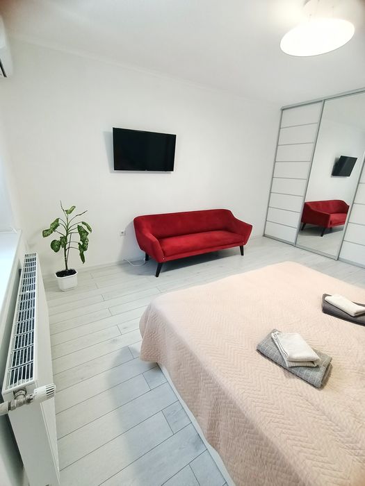 ВІЛЬНА квартира! Руська, ЦЕНТР. Новобудова подобово, погодинно!Все є!