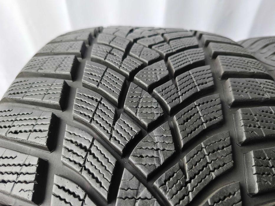 2X 245/40R19 98V Goodyear ultra grip Performance+ 91K