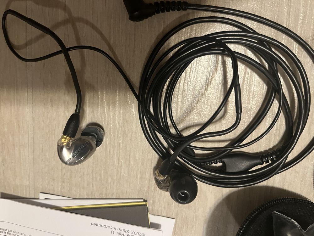 Stuchawki Profesionalne Shure SE 425 Pro Silver Ear in
