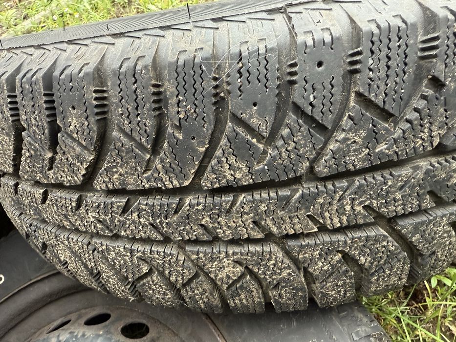 Шини Lassa 215/65 R16 98T з дисками