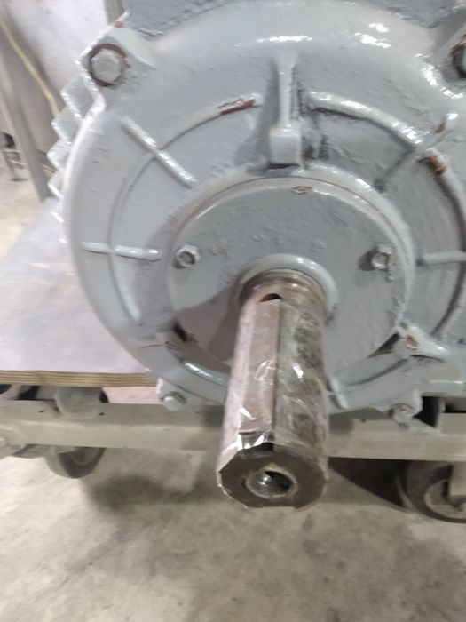 Електромотор 15KW 1500 об/хв