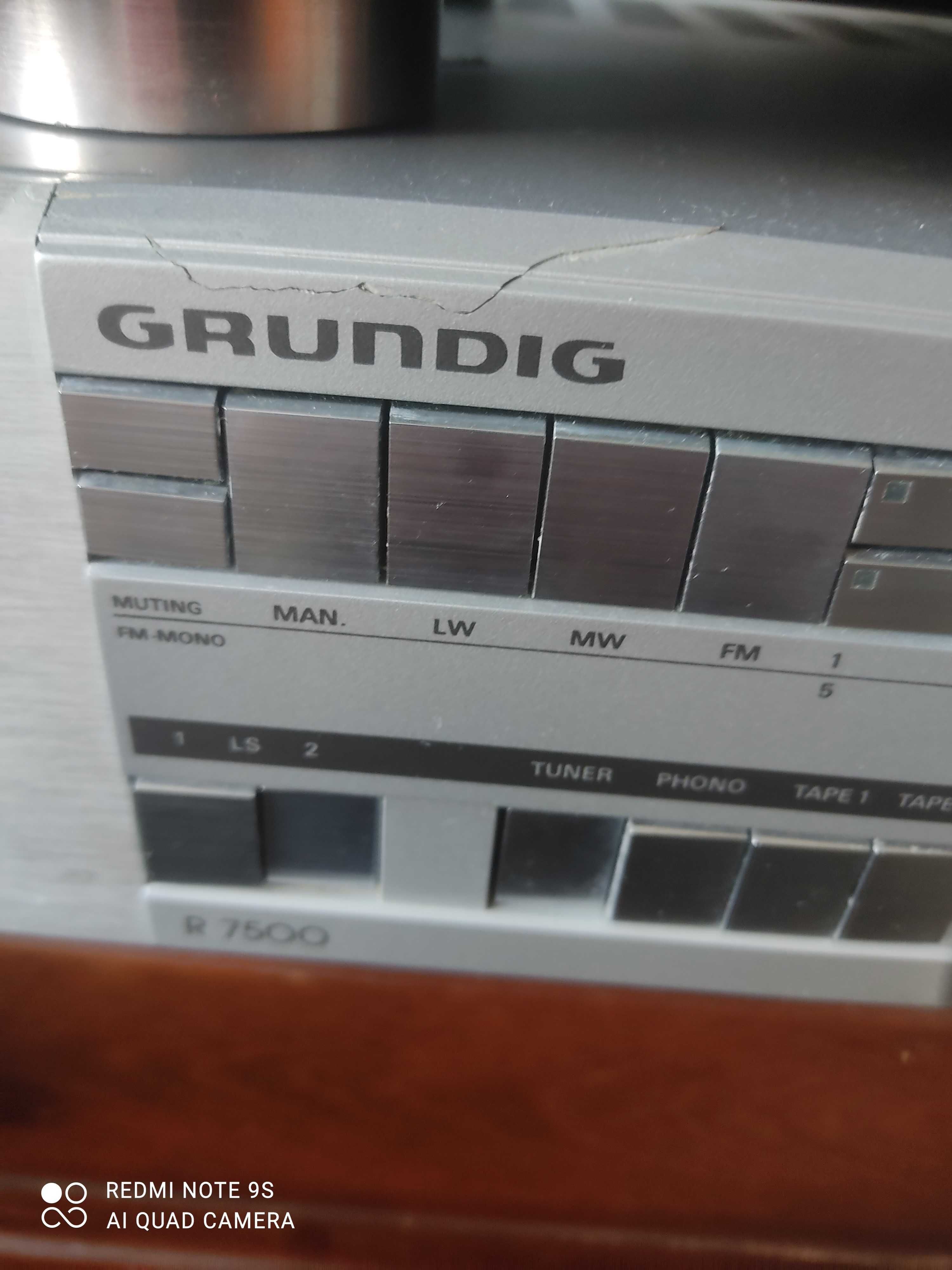 Amplituner Grundig R7500 2x75 W przy 4 Ohm 2x50 W przy 8 Ohm. Phono