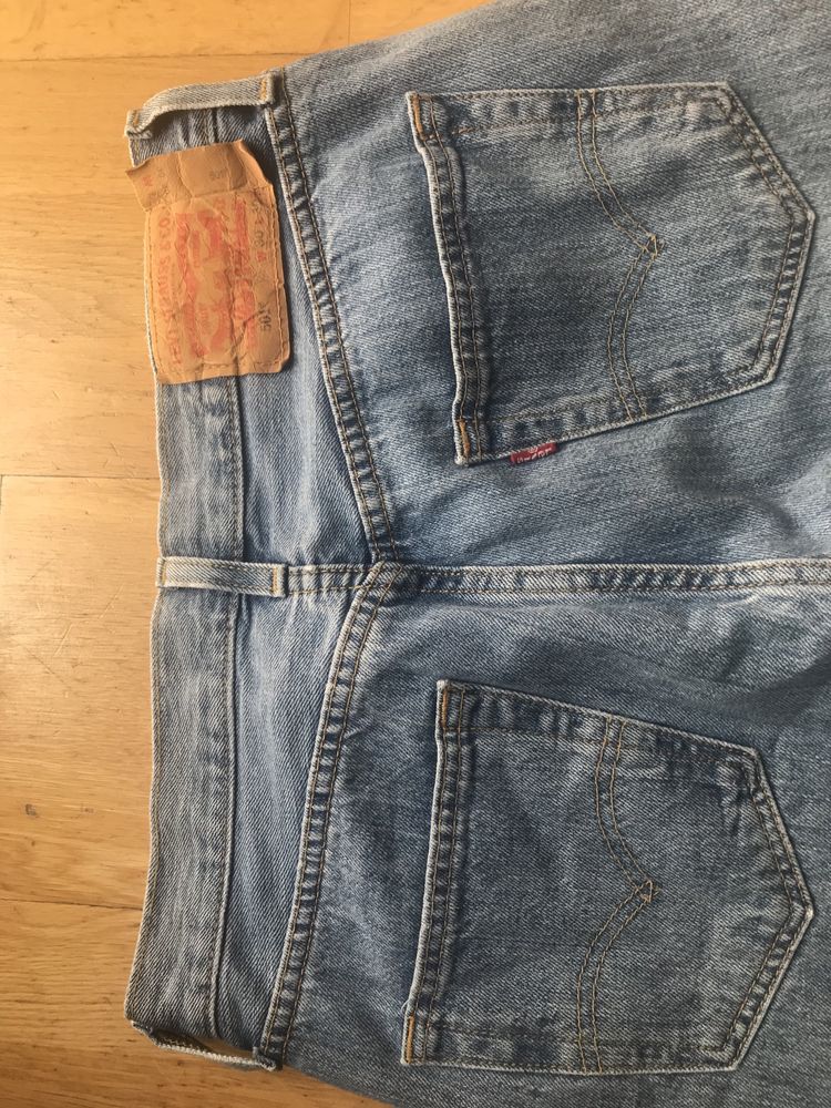 Levi's 501 30x30.