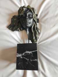 Máscara - Escultura em bronze de Domingos Oliveira, 1993