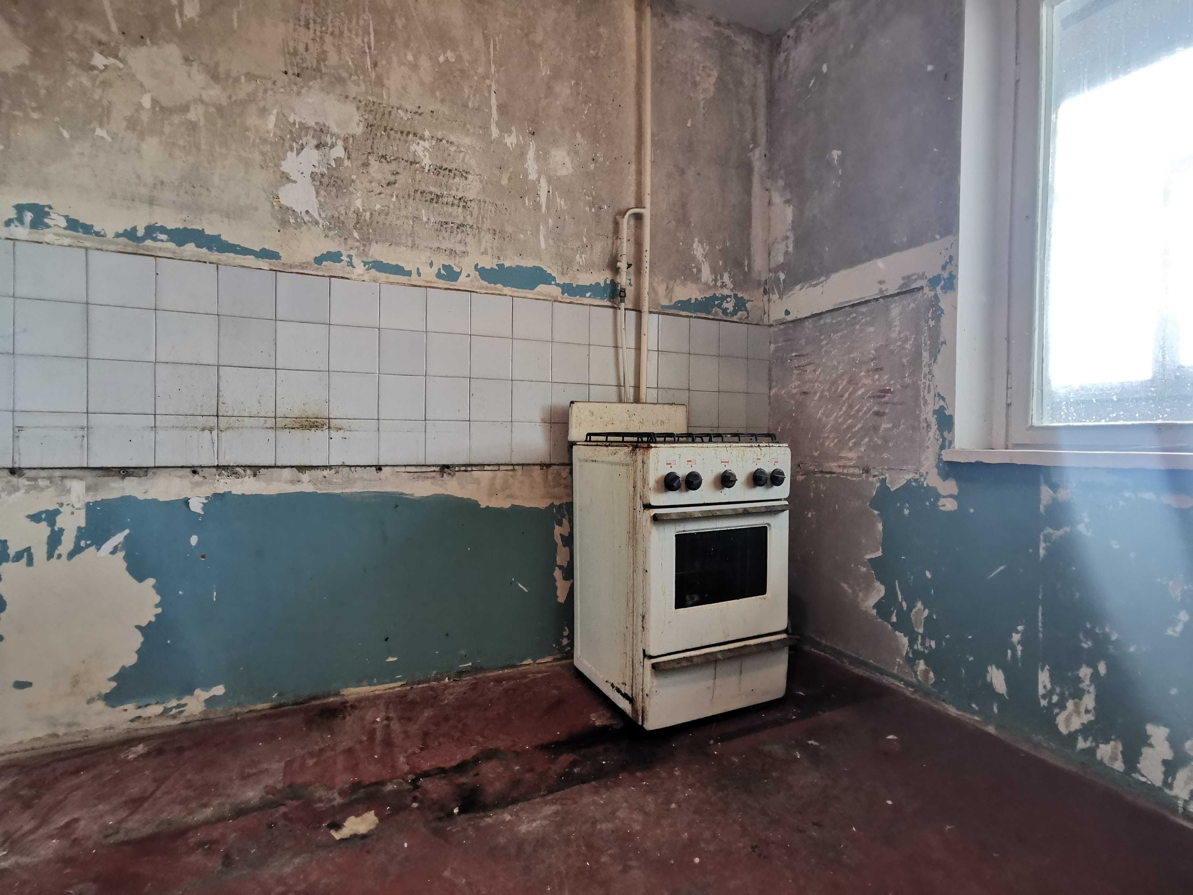 Продам 1-кімнатну квартиру під ремонт на вул. Пухова, ТРЦ Епіцентр RD