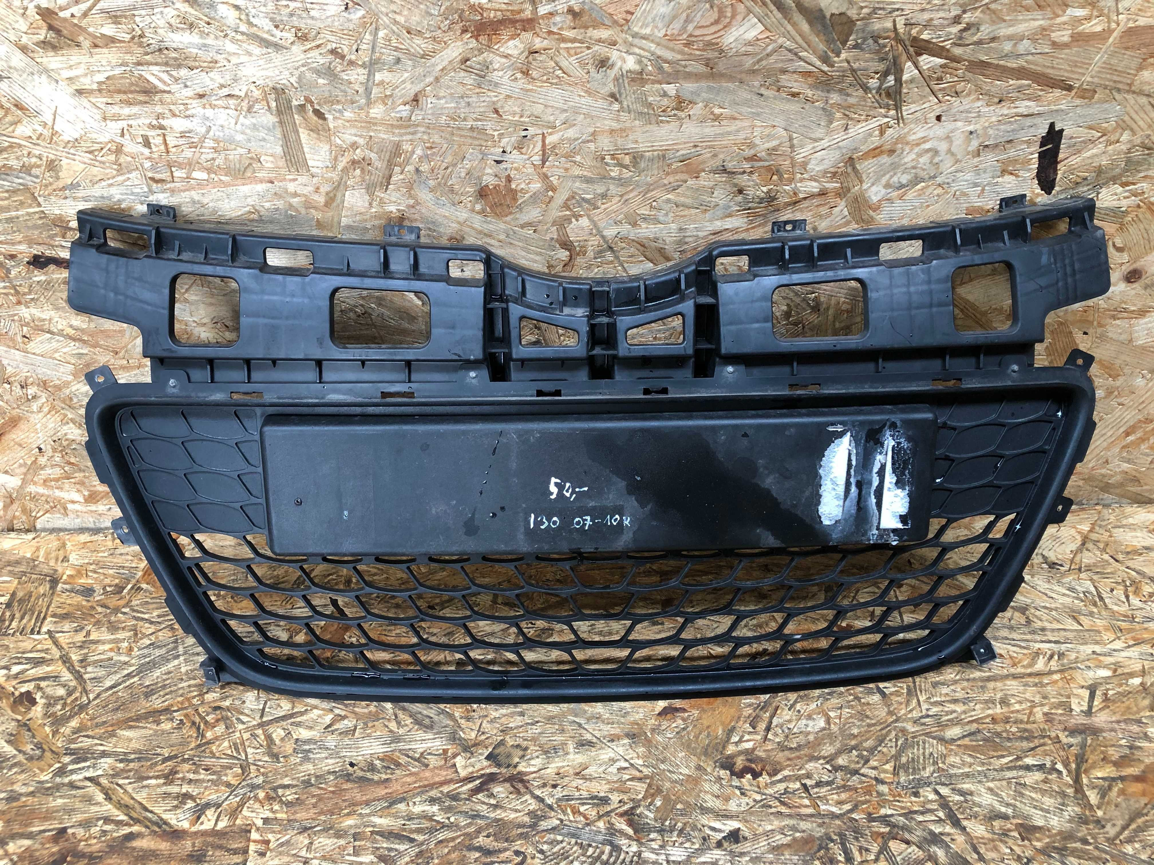 Grill/atrapa/kratka zderzaka Hyundai i30 07-12r