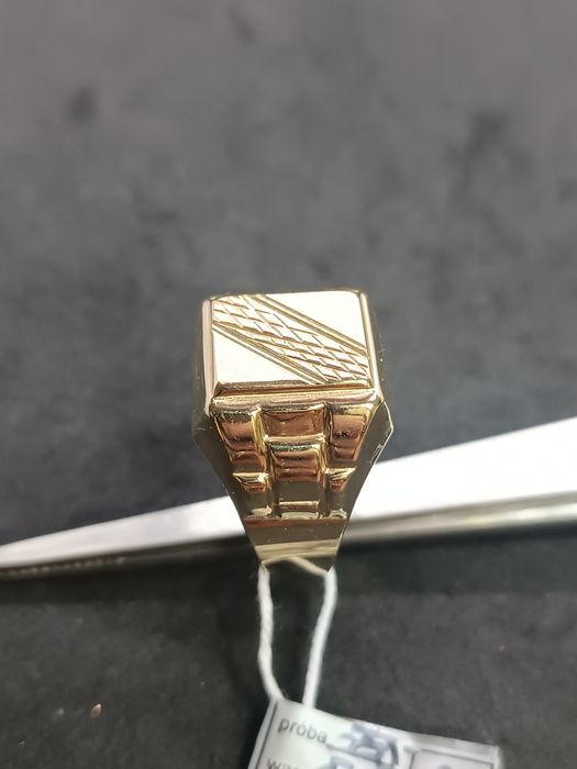 Sygnet złoty nacinany