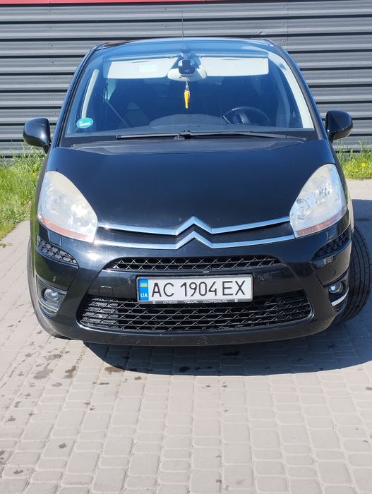 Авто має страховку