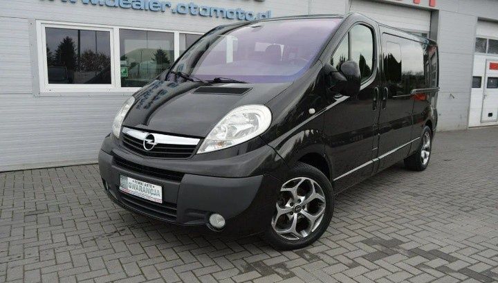 Opel Vivaro Black