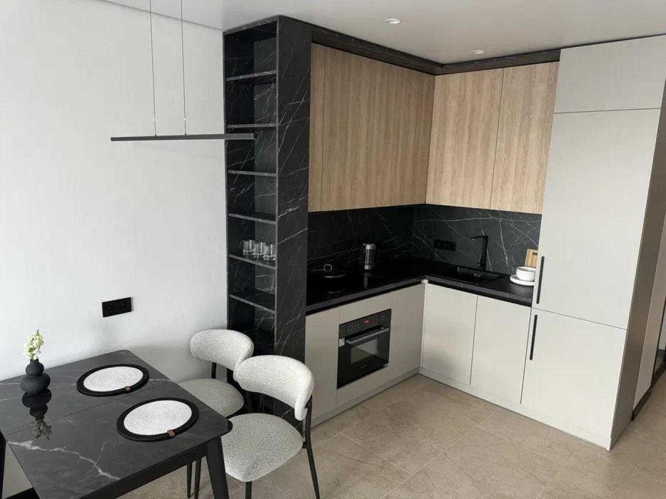 ЖК White Lines | Гардеробна | Голосіївська Деміївка Теремки | Центр