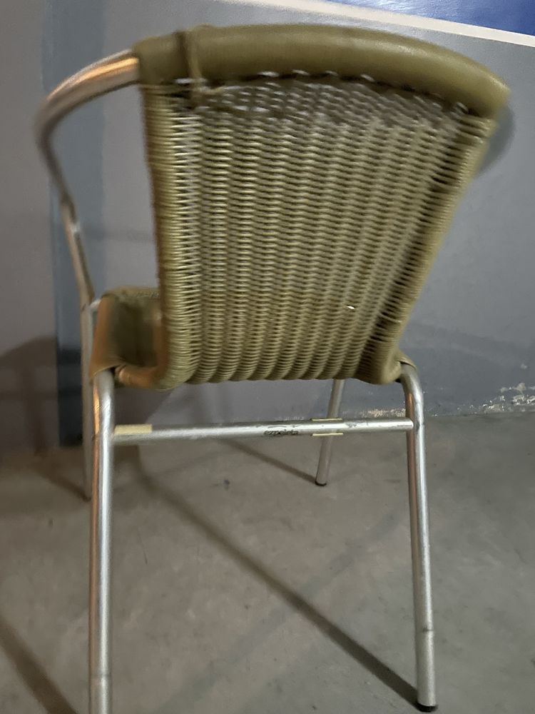 CADEIRAS EM ALUMINIO