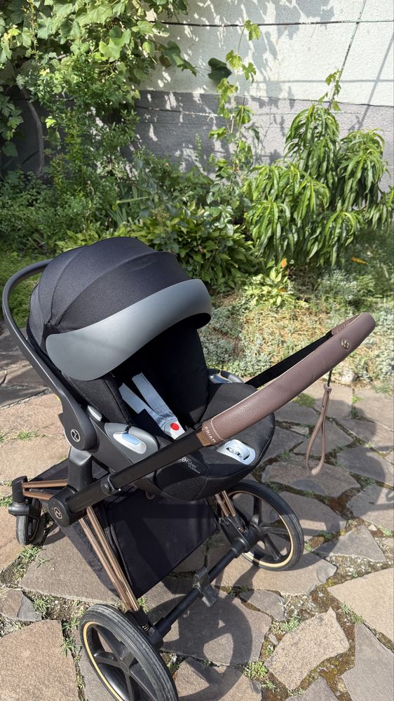 Продам автокрісло Cybex CLOUD Z i-SIZE + база Base Z