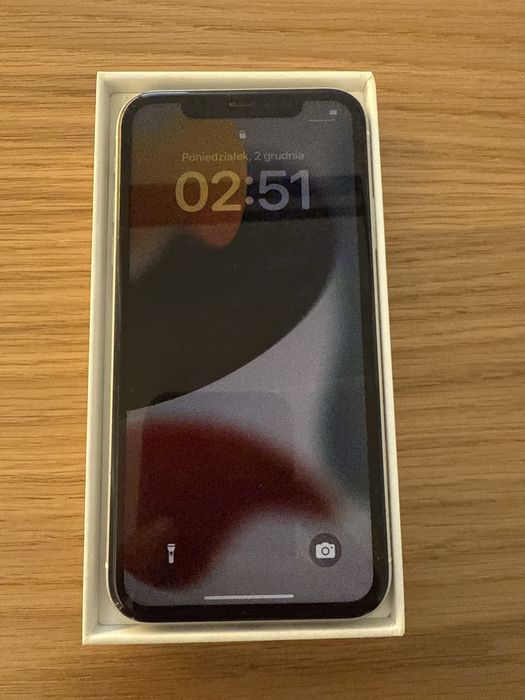 Iphone 11 64gb, ladny stan, 85% baterii