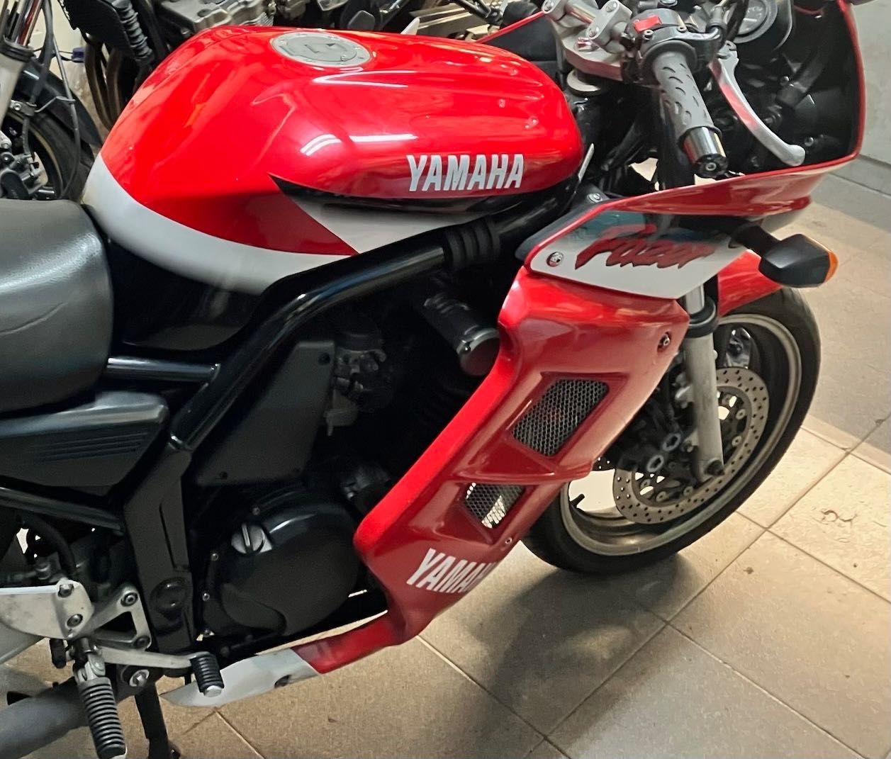 Yamaha fzs 600 fazer
