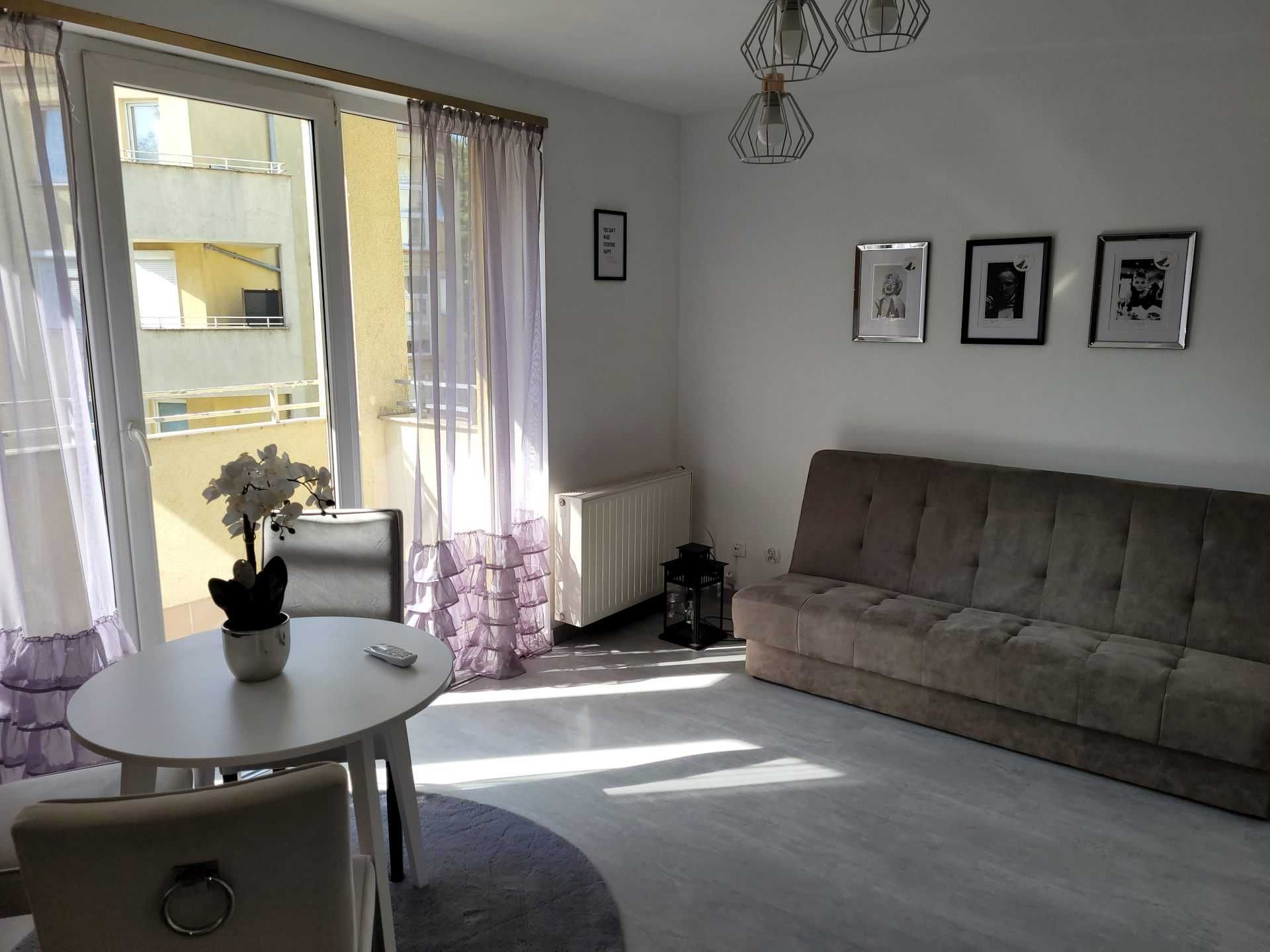 Mieszkanie Kawalerka do wynajęcia Wrocław ul. Rodzinna 28m2