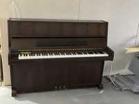Pianino ,,legnica” z 1983r