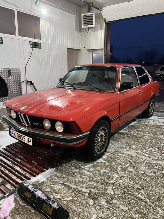 Продам BMW E21 323