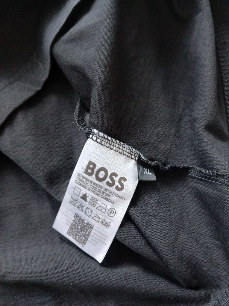 Czarna koszulka męska Boss XL-XXL