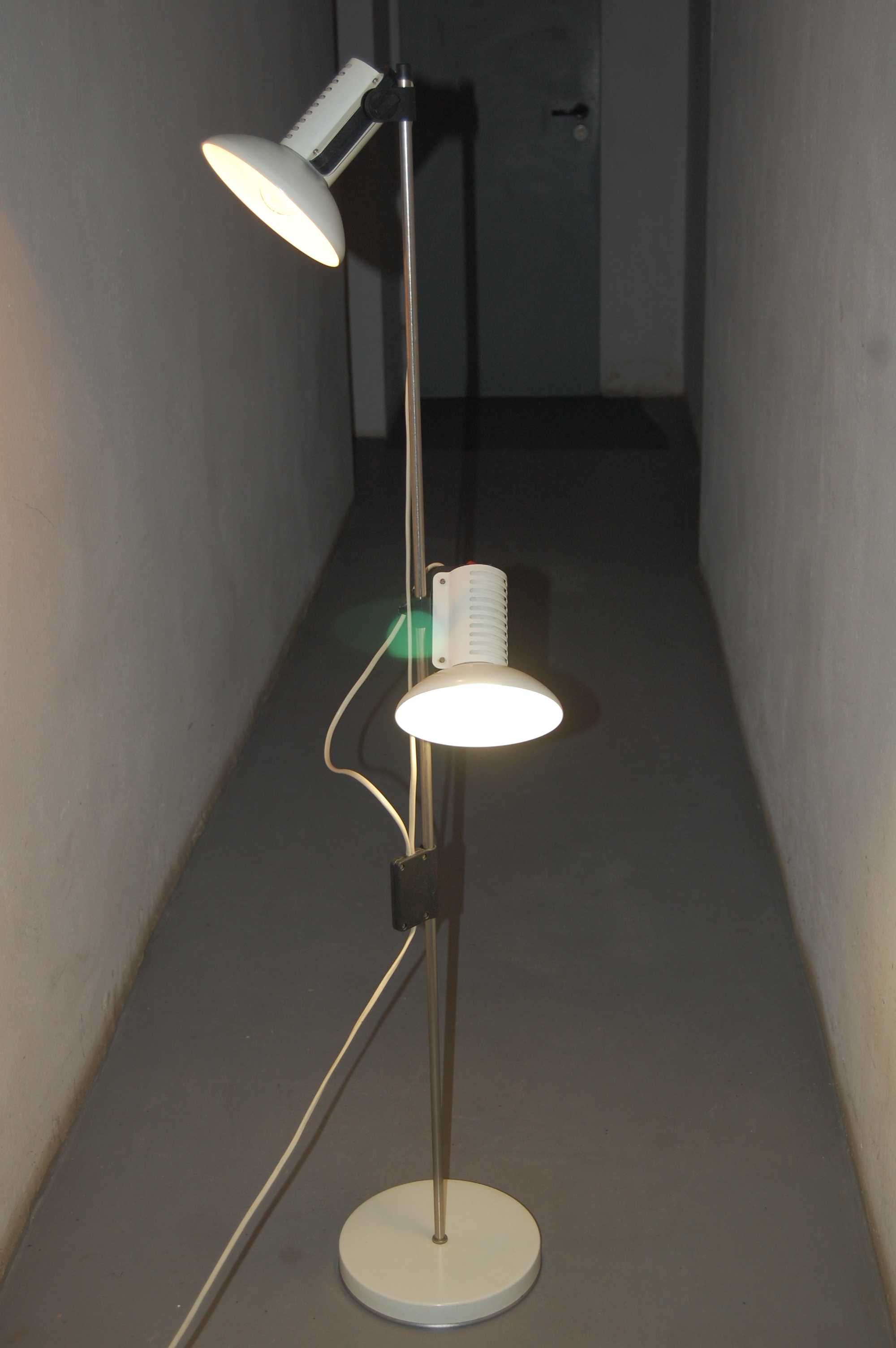 Lampa podłogowa biała - POLAM WILKASY - TYP 16 P 001 - PRL