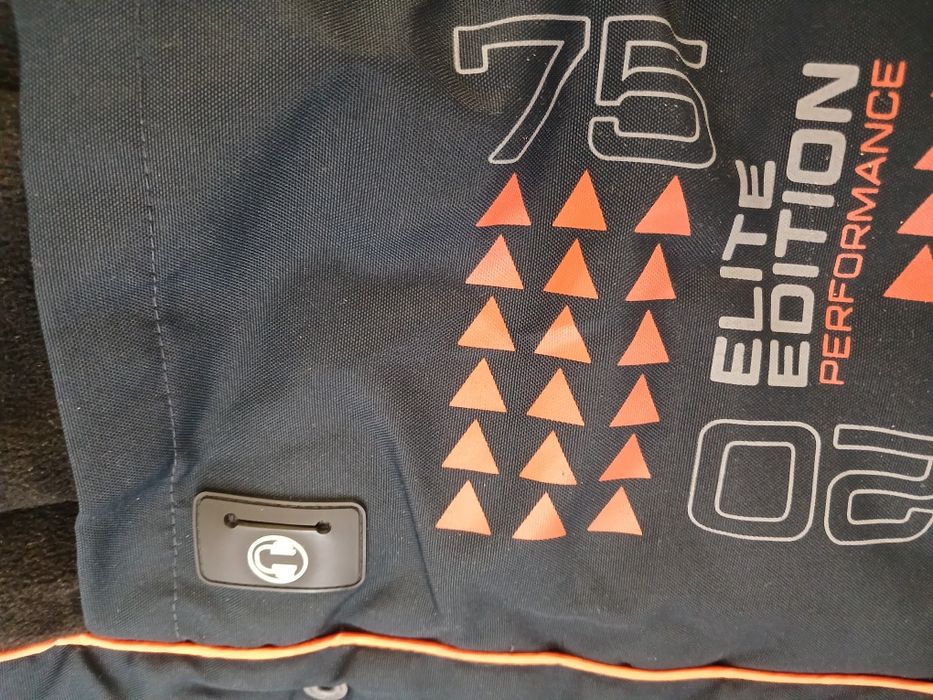 Тепла зимова куртка фірми next на підлітка 12-14років