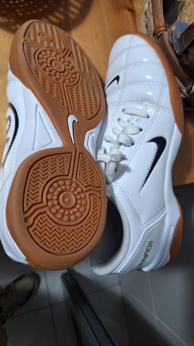 Sapatilhas Futsal Nike Total 90