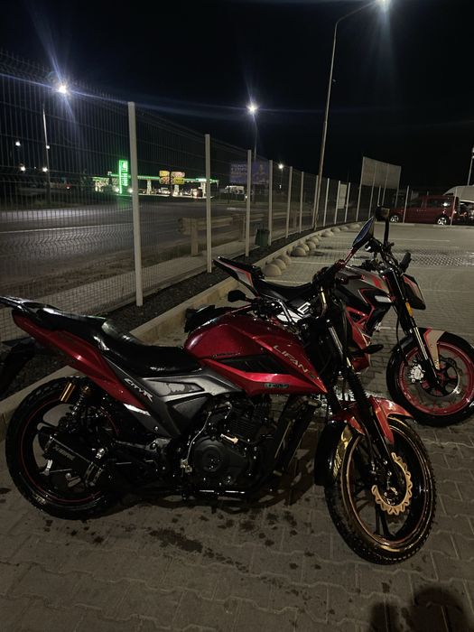 Продаж у звязку з переїздом.