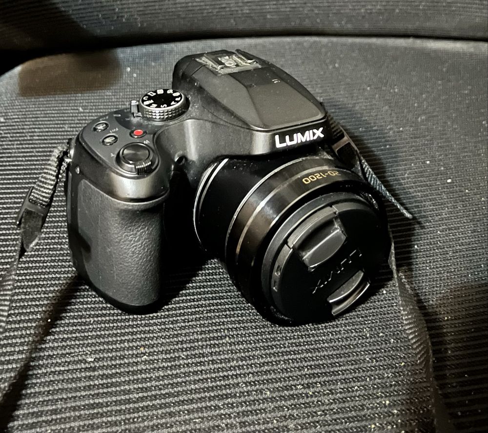 Camera Lumix FZ82