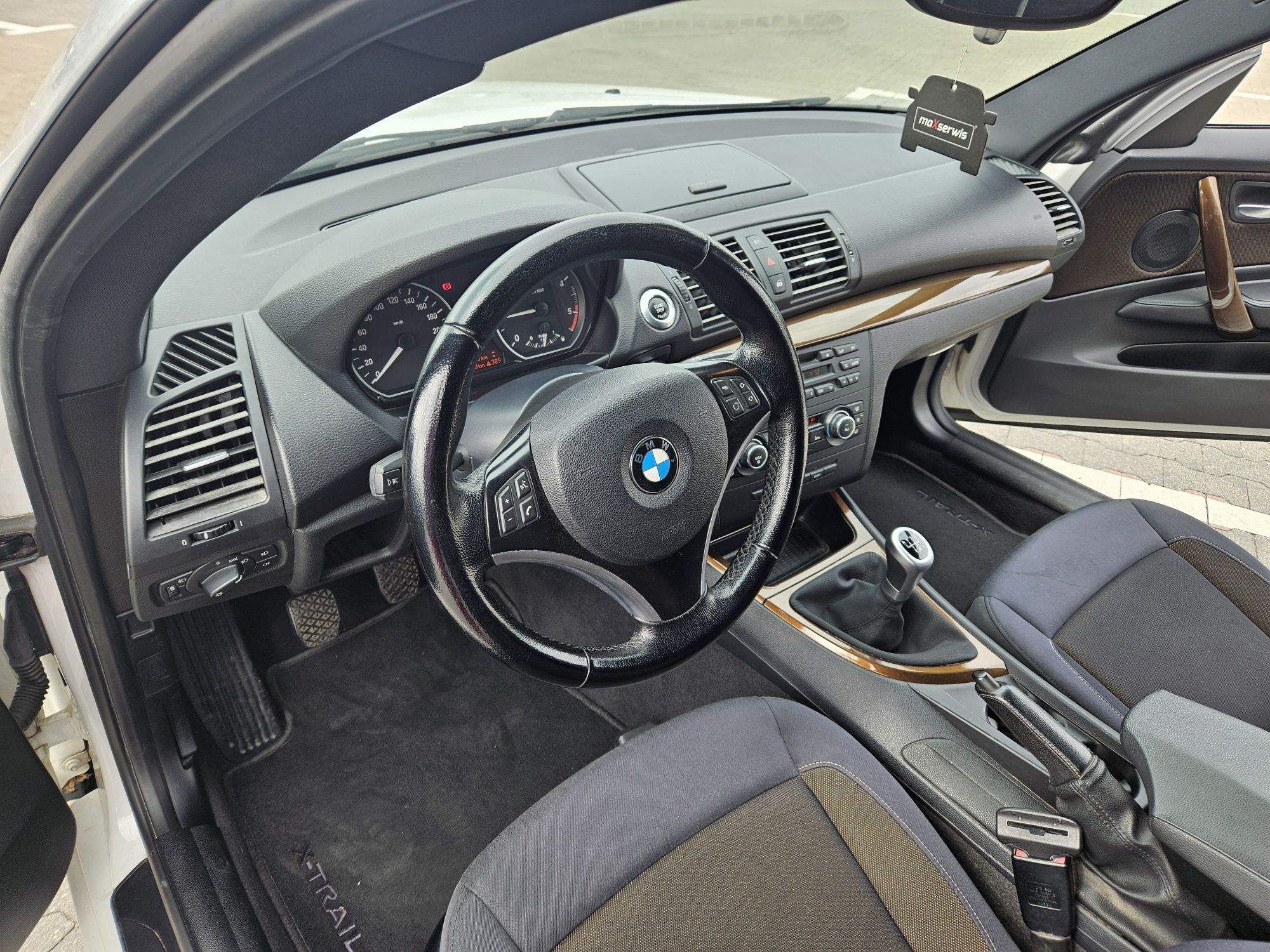 Bmw 318d 2010rok Super stan