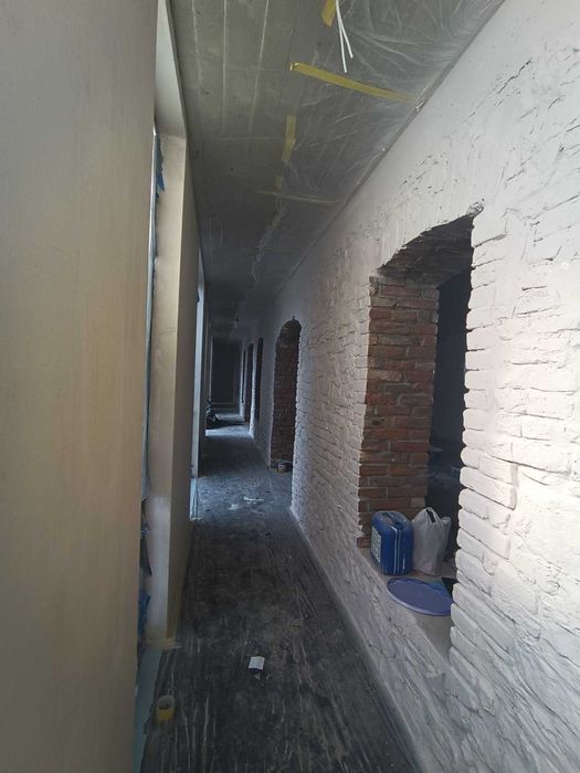 Фарбування стін та стелі безповітряним фарбопультом