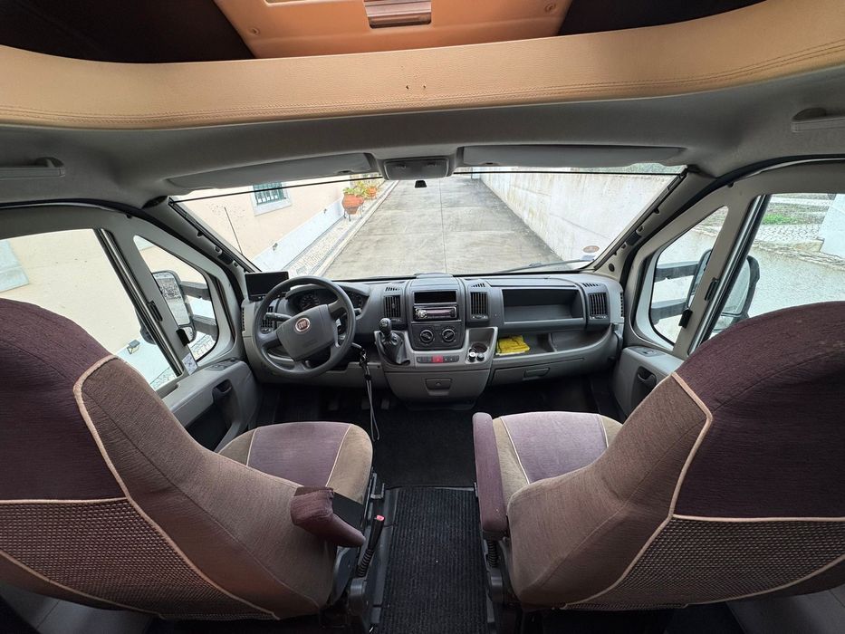 Burstner perfilada cama central + suspensao pneumatica