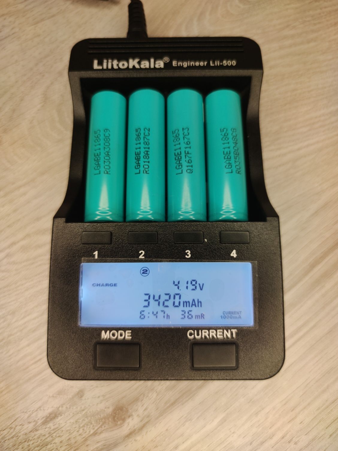 Акумулятори 18650 LG 3400 mah Li-ion 5А INR в гарному стані зачищені