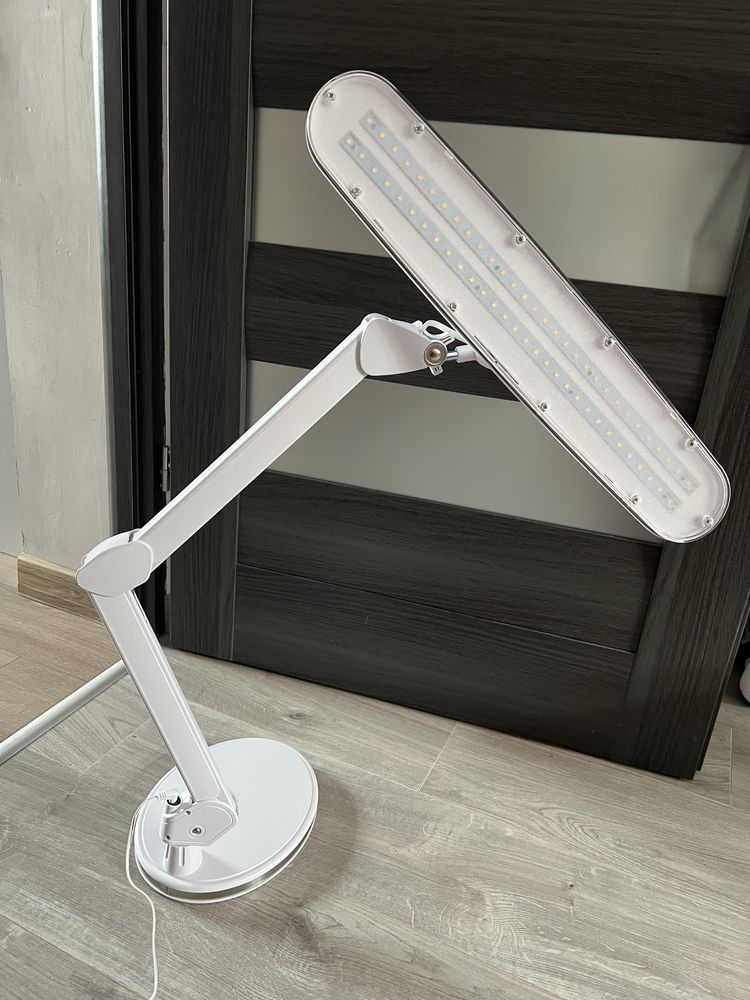 Lampa warsztatowa ELEGANTE 801 H 6D z podstawką