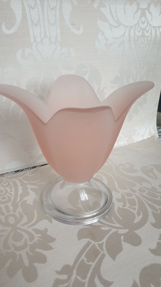 Studio Nova Glass  wazon Tulipan szklo rozowe ,rozalinowe  Portugalia