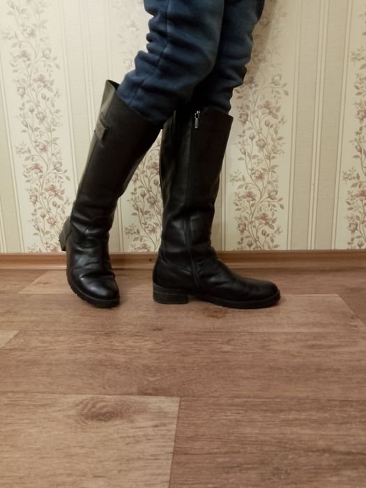 Кажаные зимние сапоги MIDA