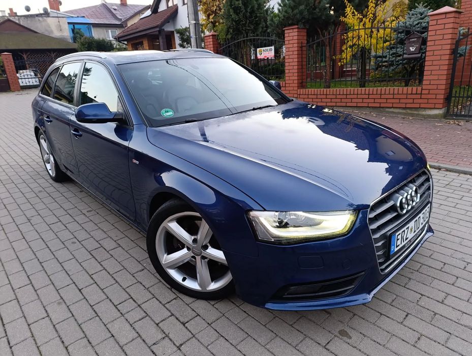 Audi A4 b8 QUATTRO z Niemiec 2.0 TDI serwis PANORAMADACH hak SUPER STAN!