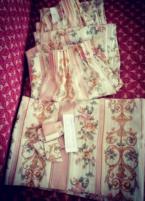 3 Puxadores+ 2cortinados grandes 25€s