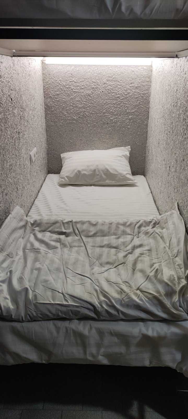 Хостел в Броварах, ліжко-місце в кімнаті по 4-8 місць, окремі капсули