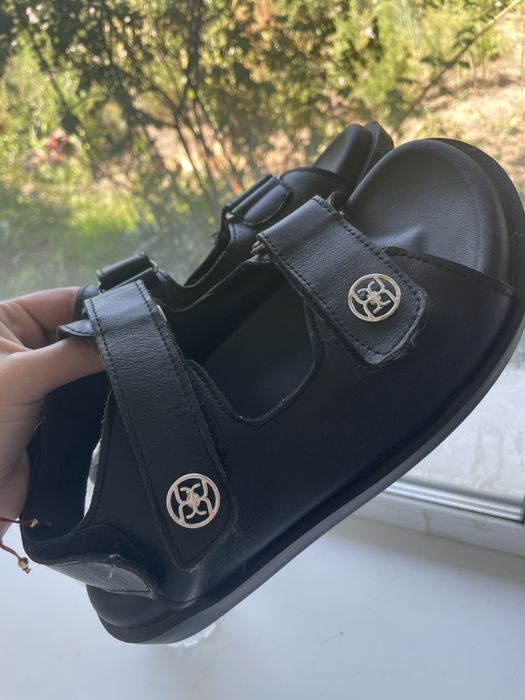 Сандалі кожані на липучках