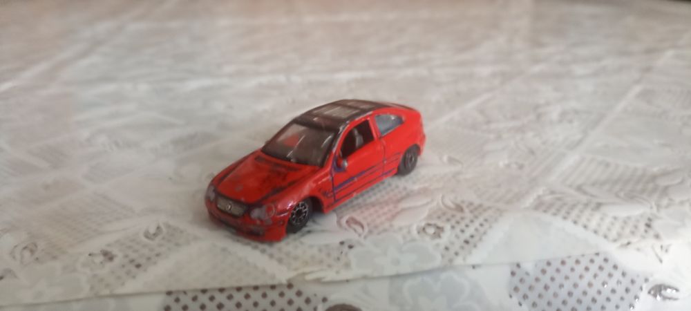 Продам машинку іграшка