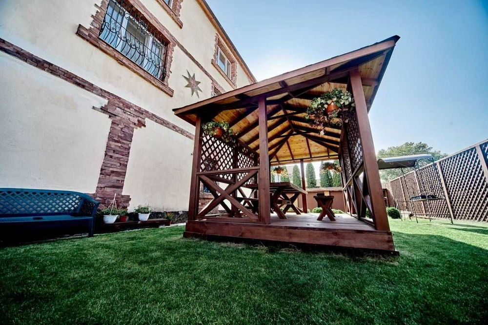 Посуточно дом на Осокорках с бильярдом-1-555.biz.ua