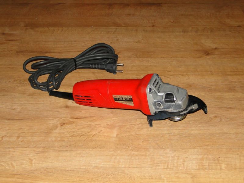 Szlifierka kątowa MILWAUKEE AGV 10-125 mocna 1000W stan bdb Germany