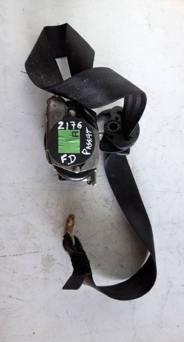 Cinto Fte Dto Pre Tensor Volkswagen Passat (3B3)