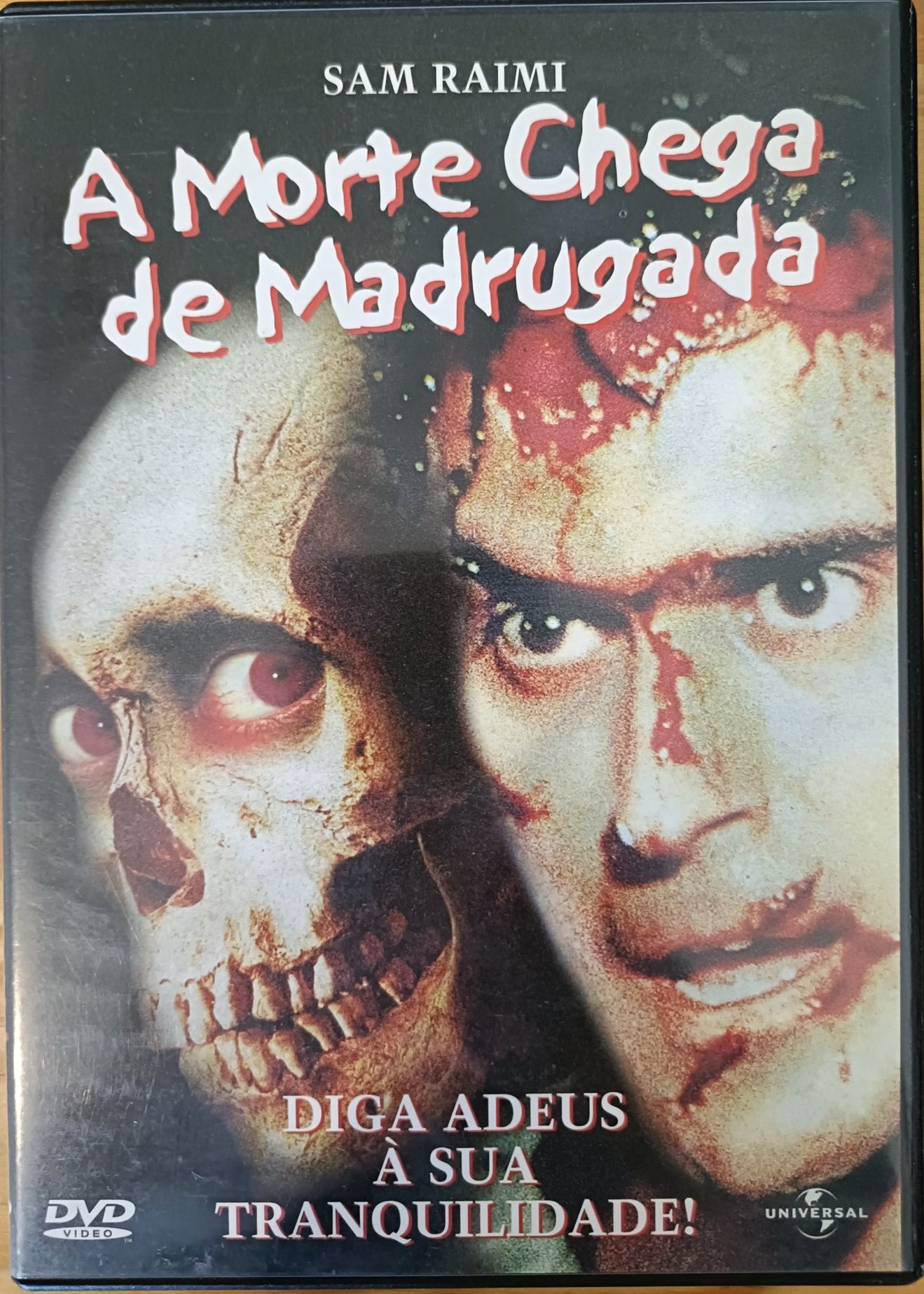 DVD A Morte Chega de Madrugada, de Sam Raimi