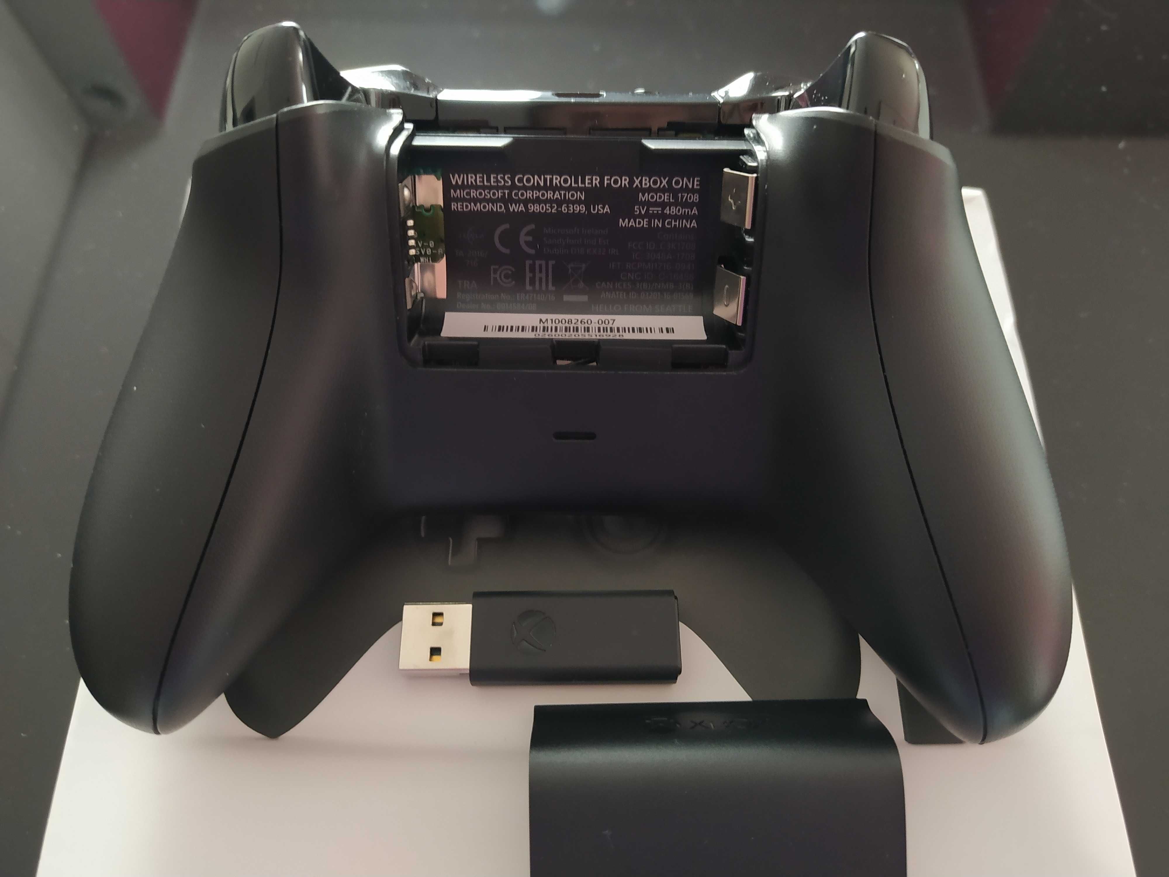 Pad komputerowy Xbox One Series S X czarny plus adapter